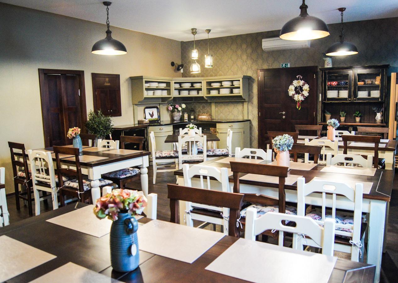 Kalvin Restaurant & Pension Rastislavice Eksteriør bilde