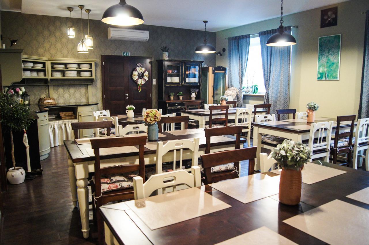 Kalvin Restaurant & Pension Rastislavice Eksteriør bilde